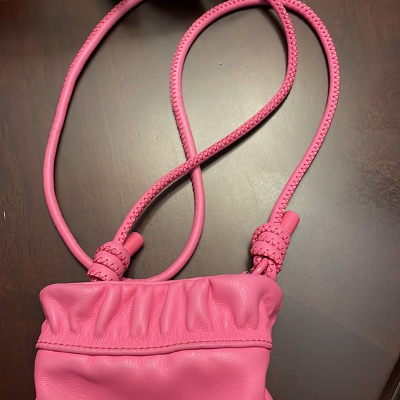 Zara Crossbody - Picture 3 of 9